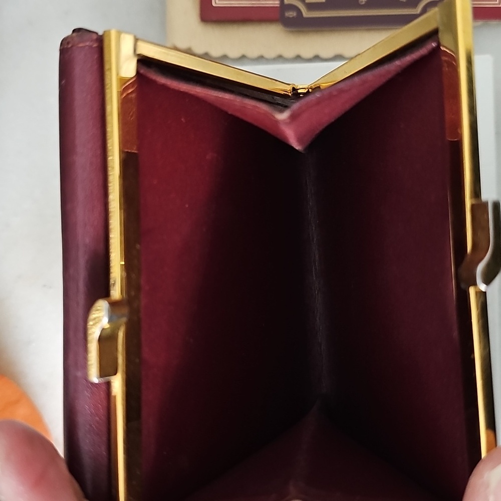 Cartier Kisslock Wallet - Picture 8 of 11